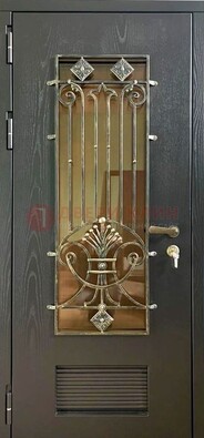 Одностворчатая железная дверь со стеклом и ковкой для дома ДСК-101 в Раменском