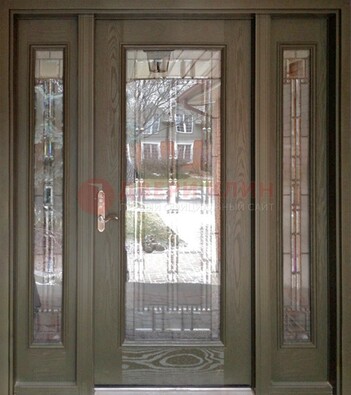 Коричневая стальная дверь с массивом дуба с витражом ВЖ-16 в Домодедово